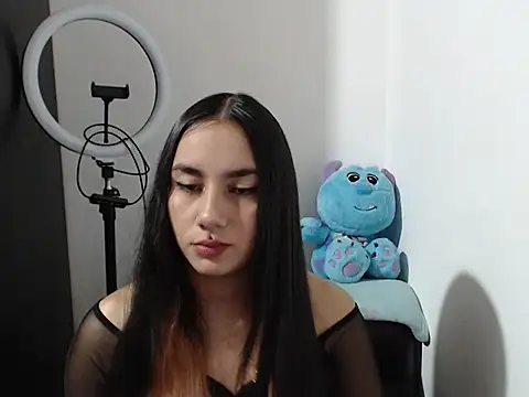 Snapshot of Stormyyy_hot chatting on November 2025 05:36:02 PM Stormyyy hot online show from November 2025 05:36:02 PM