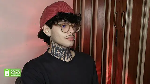 Mihail leroy online show from February 2026 03:22:02 AM