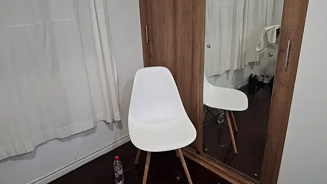 kayleesims  online show from April 2026 11:32:02 PM