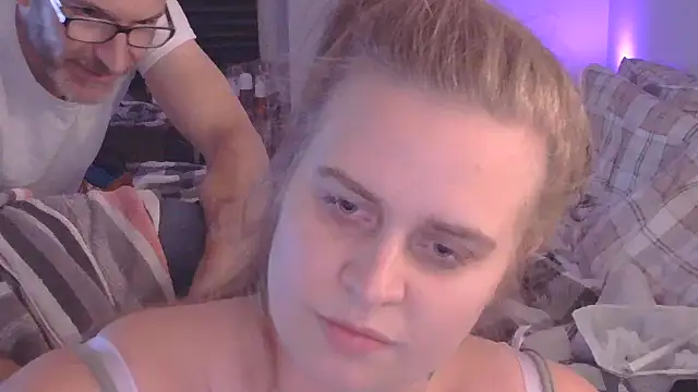 Sexyblonde12344 online show from October 2025 08:32:02 PM