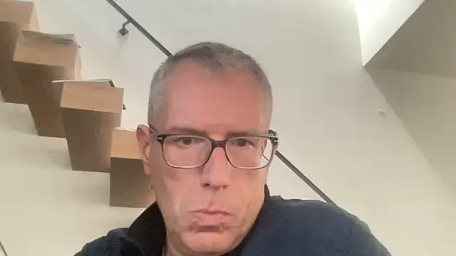 Snapshot of choupipat1 chatting on March 2026 01:40:02 PM choupipat1 online show from March 2026 01:40:02 PM