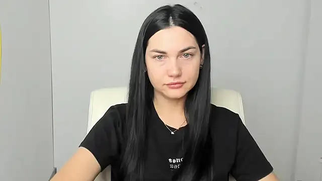 Snapshot of Lune_Moon chatting on September 2025 04:56:01 AM Lune Moon online show from September 2025 04:56:01 AM