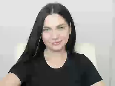 Snapshot of Lune_Moon chatting on October 2025 06:58:01 AM Lune Moon online show from October 2025 06:58:01 AM