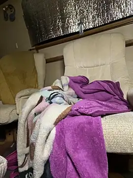 ladyboatlady online show from March 2026 07:11:01 PM