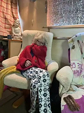 ladyboatlady online show from March 2026 07:03:02 AM