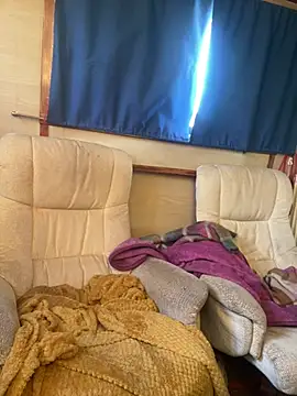 ladyboatlady online show from May 2026 05:35:01 AM