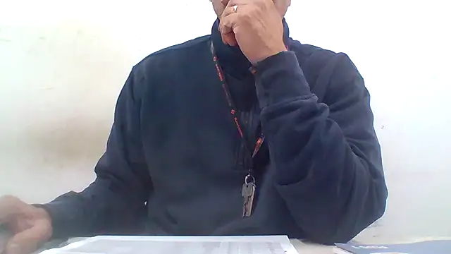 Snapshot of sasatimido chatting on October 2025 09:29:02 AM sasatimido online show from October 2025 09:29:02 AM