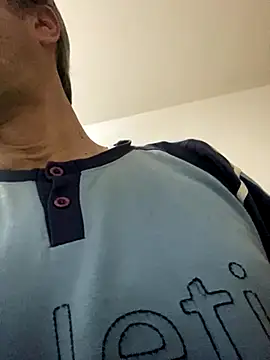 Snapshot of sasatimido chatting on November 2025 05:18:02 AM sasatimido online show from November 2025 05:18:02 AM