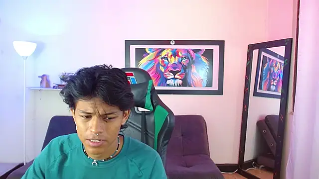 dreyk20 online show from December 2025 02:45:02 PM