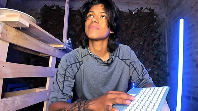 dreyk20 online show from May 2026 01:57:02 AM