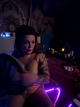 Snapshot of delish_dahlia chatting on February 2026 07:15:02 AM delish dahlia online show from February 2026 07:15:02 AM