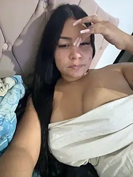 julianamascarada online show from September 2025 01:18:01 AM