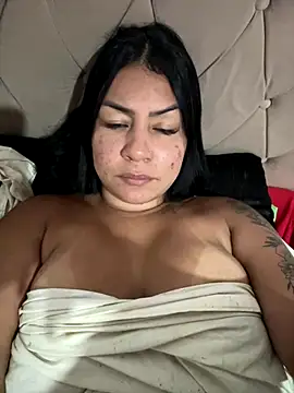 julianamascarada online show from September 2025 01:48:02 PM