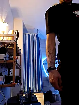 Snapshot of a7ex chatting on December 2024 11:30:01 PM a7ex online show from December 2024 11:30:01 PM