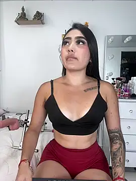 EmiilyEvans  online show from July 2026 06:22:01 PM