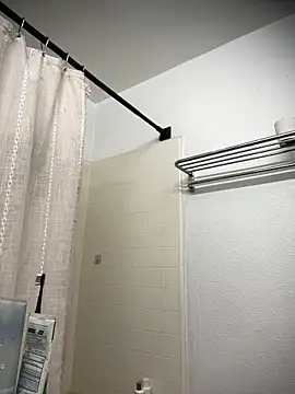 Snapshot of MrsSizzle chatting on October 2025 12:46:01 PM MrsSizzle online show from October 2025 12:46:01 PM