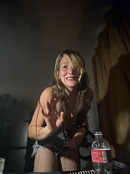 Snapshot of MrsSizzle chatting on October 2025 01:17:01 AM MrsSizzle online show from October 2025 01:17:01 AM