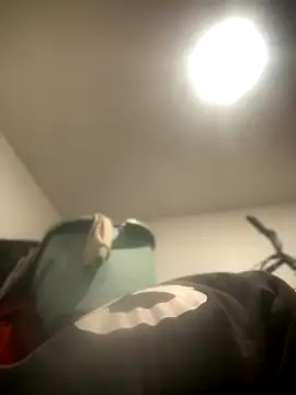 Snapshot of MrsSizzle chatting on November 2025 03:38:02 AM MrsSizzle online show from November 2025 03:38:02 AM