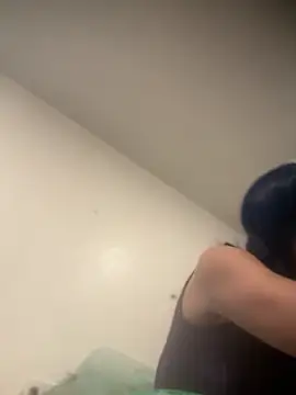 Snapshot of MrsSizzle chatting on November 2025 10:53:02 PM MrsSizzle online show from November 2025 10:53:02 PM