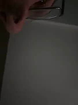 Snapshot of JJG327 chatting on October 2025 04:13:01 AM JJG327 online show from October 2025 04:13:01 AM