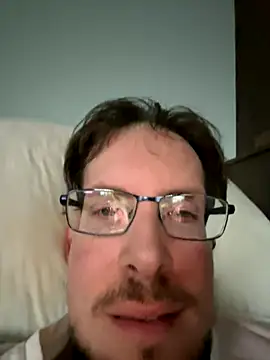 Snapshot of JJG327 chatting on October 2025 12:41:02 PM JJG327 online show from October 2025 12:41:02 PM