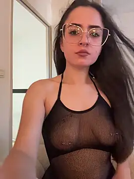GiuliaDollx online show from July 2026 03:29:01 PM