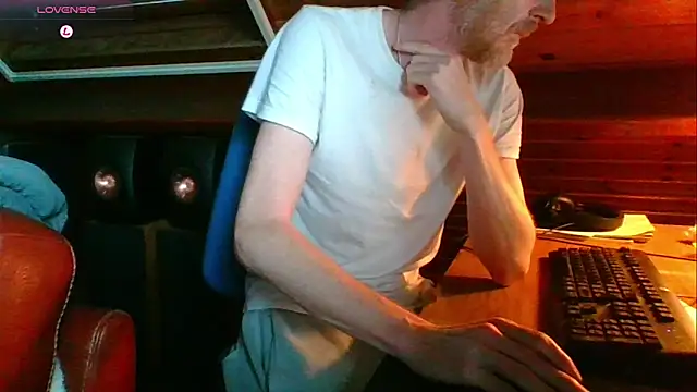 Snapshot of Vrenico-SC chatting on September 2025 04:17:01 PM Vrenico-SC online show from September 2025 04:17:01 PM