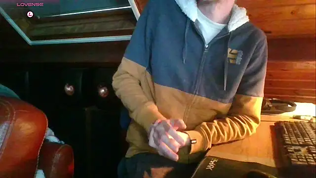 Snapshot of Vrenico-SC chatting on September 2025 03:58:02 PM Vrenico-SC online show from September 2025 03:58:02 PM