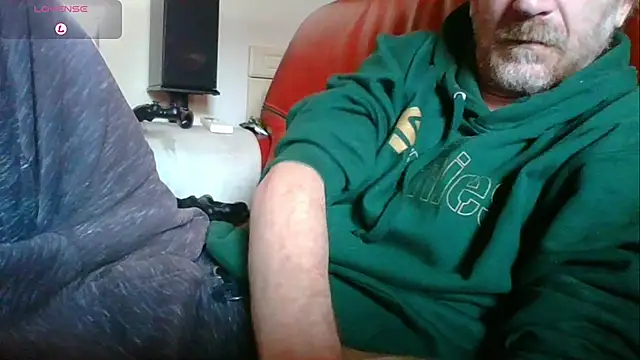 Snapshot of Vrenico-SC chatting on October 2025 10:57:01 AM Vrenico-SC online show from October 2025 10:57:01 AM