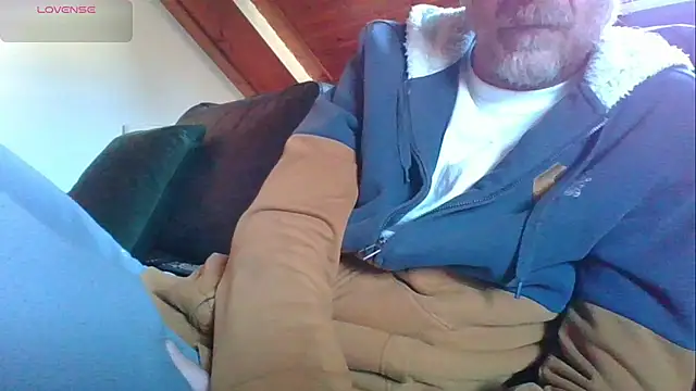 Snapshot of Vrenico-SC chatting on February 2026 10:29:02 AM Vrenico-SC online show from February 2026 10:29:02 AM