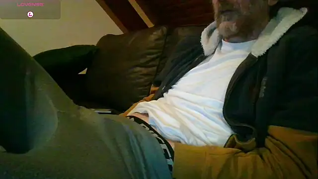 Snapshot of Vrenico-SC chatting on February 2026 10:35:01 PM Vrenico-SC online show from February 2026 10:35:01 PM