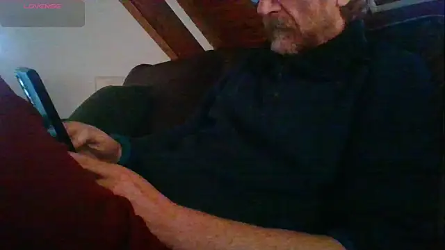 Snapshot of Vrenico-SC chatting on February 2026 02:35:01 PM Vrenico-SC online show from February 2026 02:35:01 PM