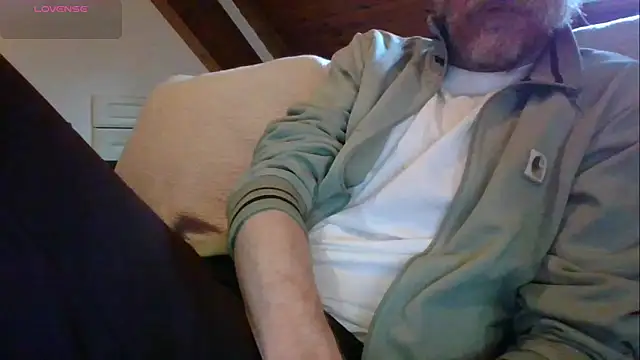 Snapshot of Vrenico-SC chatting on February 2026 01:09:02 PM Vrenico-SC online show from February 2026 01:09:02 PM