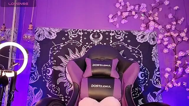 Gaia Gatex online show from April 2026 12:49:01 PM