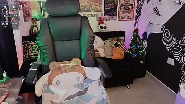 Yuhwan  online show from December 2025 05:52:02 PM