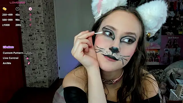 LucyRose3 online show from October 2025 05:47:03 PM