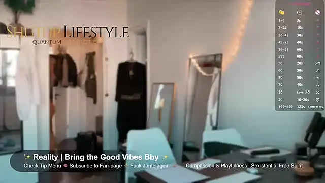 SwingWingWomanSweden online show from May 2026 07:47:02 AM