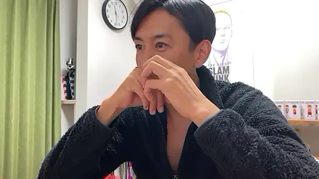 Snapshot of Bonz_Buonz chatting on November 2025 02:30:02 PM Bonz Buonz online show from November 2025 02:30:02 PM