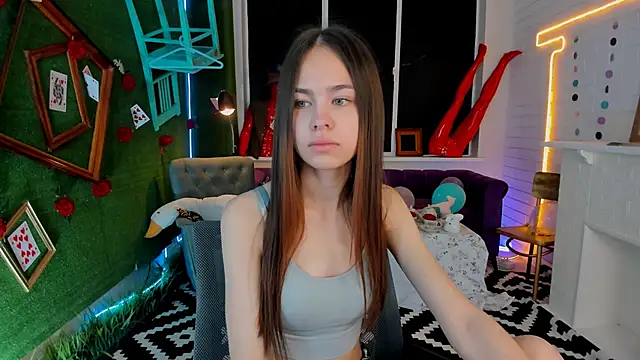 UliaNeer online show from September 2025 05:07:01 AM