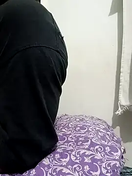 aarav 013 online show from April 2026 07:48:01 PM