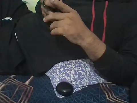 aarav 013 online show from April 2026 05:04:02 PM