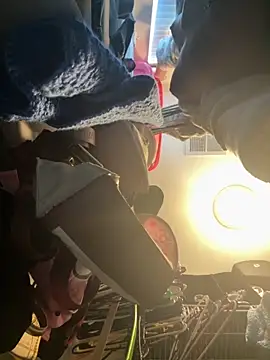 zanaaluvv online show from October 2025 04:18:01 PM