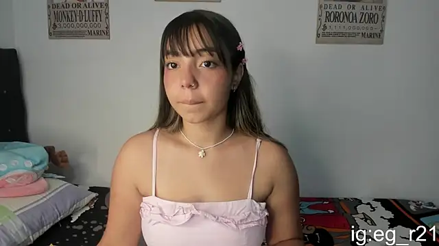 Snapshot of emma_grays2 chatting on May 2026 04:32:01 AM emma grays2 online show from May 2026 04:32:01 AM