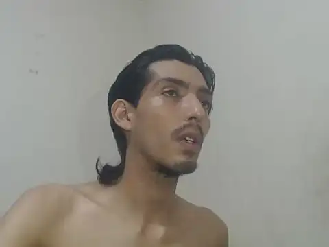 Snapshot of snackontime18 chatting on May 2026 01:03:02 AM snackontime18 online show from May 2026 01:03:02 AM