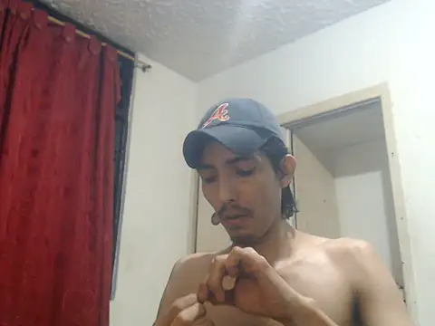 Snapshot of snackontime18 chatting on August 2026 04:33:01 AM snackontime18 online show from August 2026 04:33:01 AM