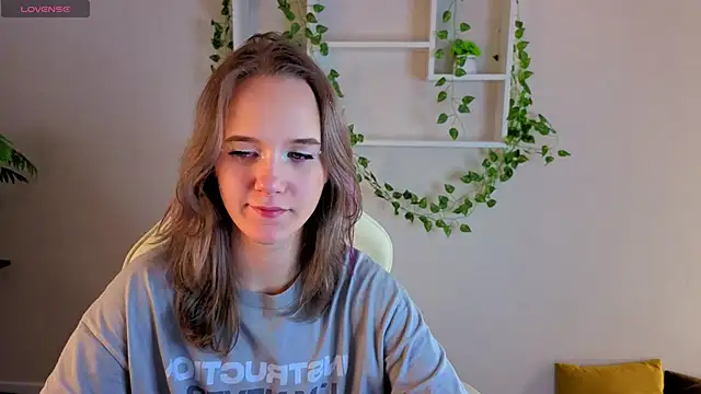 Snapshot of Casey_Sweeet chatting on November 2025 09:54:02 AM Casey Sweeet online show from November 2025 09:54:02 AM