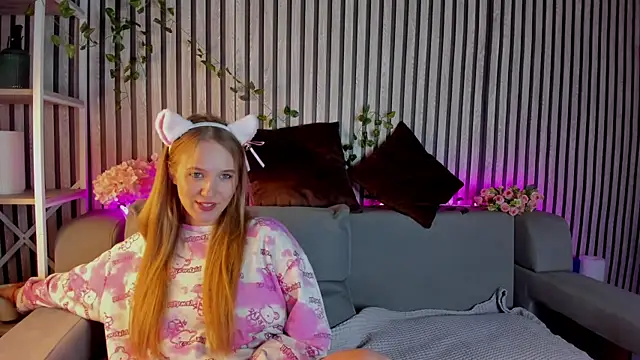 Snapshot of Casey_Sweeet chatting on May 2026 01:03:01 AM Casey Sweeet online show from May 2026 01:03:01 AM