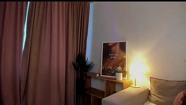 Snapshot of Elina_Star chatting on October 2025 01:19:01 PM Elina Star online show from October 2025 01:19:01 PM