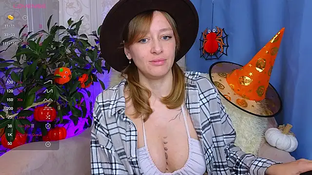 Snapshot of evashiny_ chatting on October 2025 04:25:02 AM evashiny online show from October 2025 04:25:02 AM