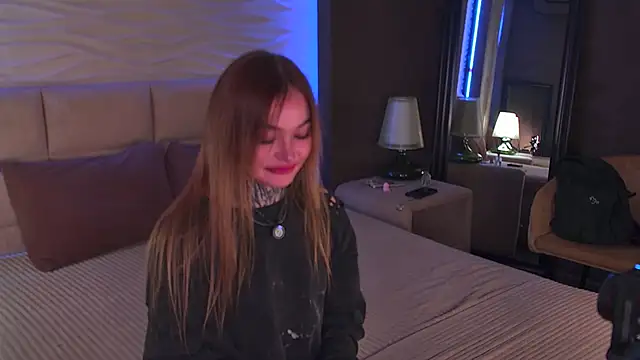 Snapshot of AriWild chatting on April 2026 05:26:02 AM AriWild online show from April 2026 05:26:02 AM